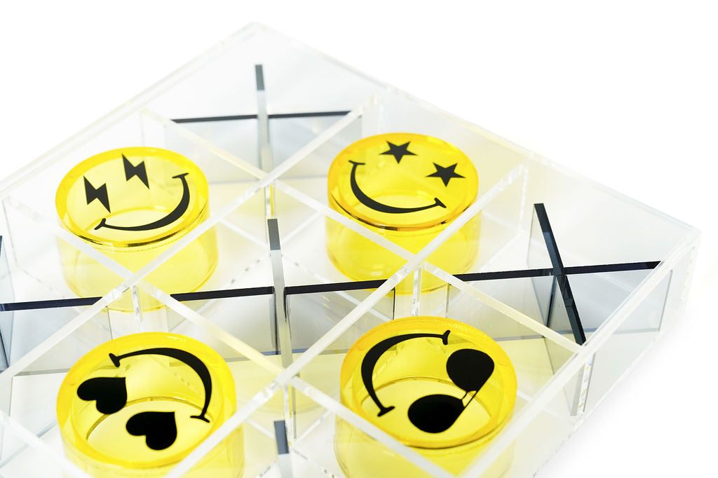 Tic Tac Toe Happy Face en acrílico — LukiHome
